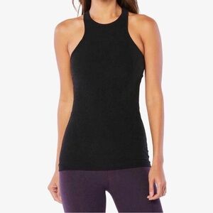 Beyond Yoga Size Medium Black Under Lock & Keyhole Tank Top Racerback Shelf Bra